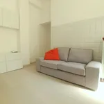 Rent 2 bedroom apartment of 80 m² in milano