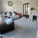 Rent 3 bedroom house in Kirklees