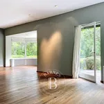 Maison de 243 m² avec 4 chambre(s) en location à Uccle