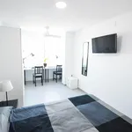 Rent 4 bedroom apartment in Valencia