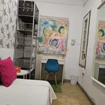 Rent 4 bedroom apartment in Barcelona