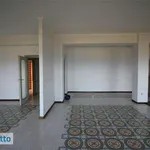 Affitto 6 camera appartamento di 180 m² in Catania