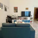 Rent 5 bedroom apartment of 210 m² in Naples