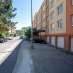 Pronajměte si 3 ložnic/e byt o rozloze 81 m² v Praha-Zbraslav