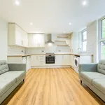 Rent 4 bedroom flat in Leeds