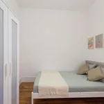 Rent a room of 160 m² in lisbon