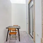 Rent 1 bedroom apartment of 41 m² in lisbon