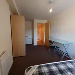 Rent 2 bedroom flat in Leicester