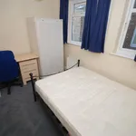 Rent 7 bedroom house in West Midlands