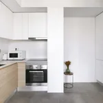 Rent 2 bedroom apartment of 70 m² in Barcelona