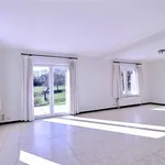 Maison de 2500 m² avec 4 chambre(s) en location à Ohain