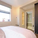 Rent 3 bedroom flat in London