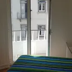 Rent 4 bedroom apartment in Lisbon