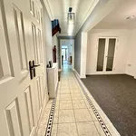 Rent 4 bedroom house in Cardiff