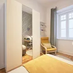 Rent a room in lisbon