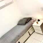 Rent 4 bedroom apartment in Porto