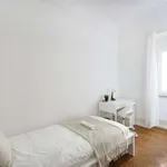 Rent a room in lisbon