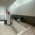 Rent 5 bedroom house in West Midlands