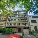 Huur 3 slaapkamer appartement in Uccle