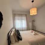 Rent 6 bedroom apartment of 70 m² in Lisboa