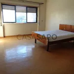 Rent 3 bedroom house of 230 m² in Montijo