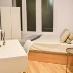 Rent a room of 350 m² in Barcelona