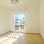 Rent 4 bedroom house of 212 m² in Calahonda