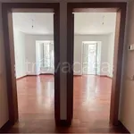 Rent 2 bedroom apartment of 52 m² in Milano