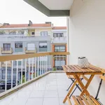 Rent 3 bedroom apartment of 100 m² in Porto