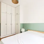 Appartement de 107 m² avec 3 chambre(s) en location à Paris