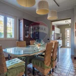 Rent 8 bedroom house of 585 m² in Varese