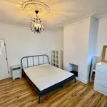 Rent 3 bedroom house in East Midlands