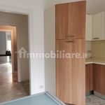 Affitto 3 camera appartamento di 95 m² in Brescia