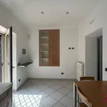 Rent 2 bedroom apartment of 60 m² in Napoli