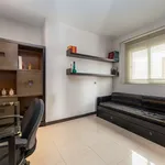 Rent 4 bedroom apartment of 110 m² in Valencia