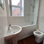 Rent 2 bedroom flat in Leicester