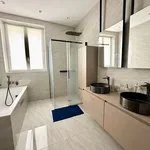 Rent 2 bedroom apartment of 140 m² in Paris 16ème