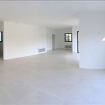 Maison de 210 m² avec 5 chambre(s) en location à Aix-en-Provence