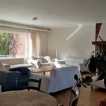 Rent a room of 350 m² in brussels