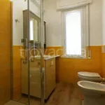 Rent 4 bedroom apartment of 100 m² in Genova