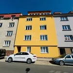 Pronajměte si 2 ložnic/e byt o rozloze 60 m² v Cheb