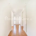 Rent 5 bedroom house of 320 m² in Rome