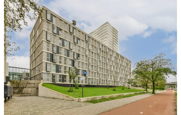 Huur 1 slaapkamer appartement van 46 m² in Kanaleneiland-Noord