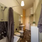 Rent a room of 150 m² in milan