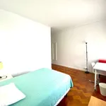 Rent a room in lisbon