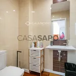 Rent 4 bedroom house of 249 m² in Vila Nova de Gaia