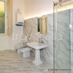 Rent 3 bedroom apartment of 125 m² in Milano