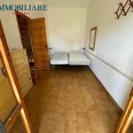 Rent 5 bedroom house of 140 m² in Montepaone