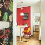 Rent 1 bedroom apartment of 21 m² in Paris