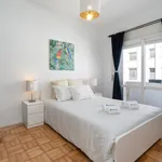 Rent 1 bedroom apartment of 40 m² in Porto